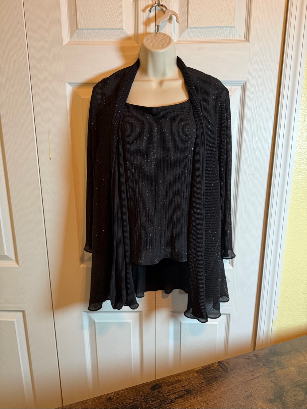 Alex Evenings Black Glitter Pleated Tank & Open Cardigan 2-Piece Set Women’s NWT - Picture 3 of 12